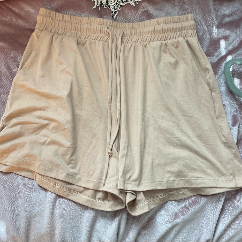 Socialite women’s pink shorts